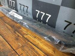 Уплотнитель стекла переднего левого Hilux 8 Новый Оригинал 681510K070