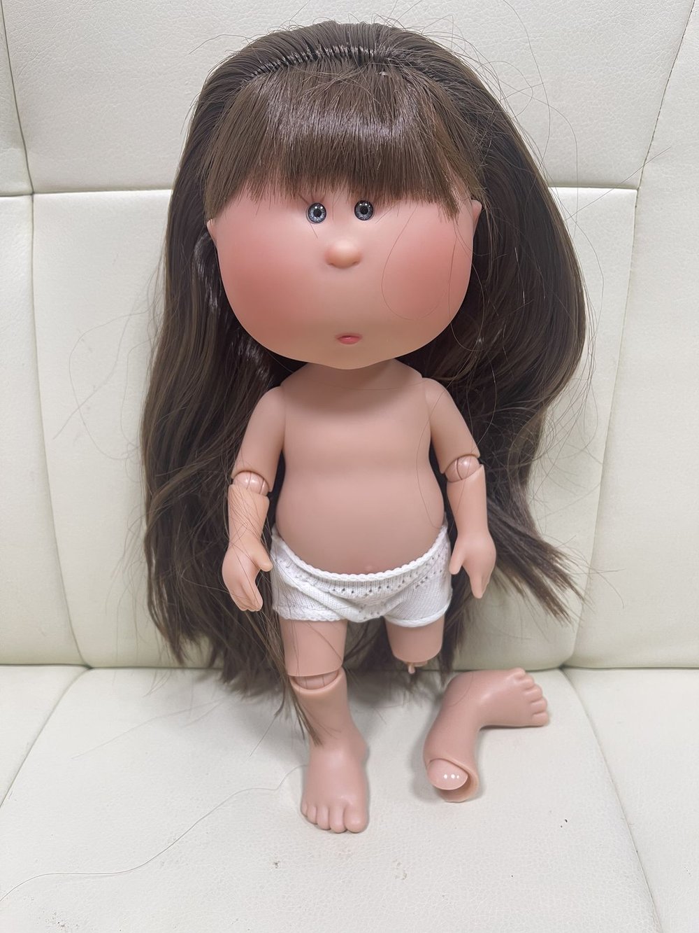 Уценка Кукла для девочки виниловая 30см Мия шарнирная без одежды (1210W)