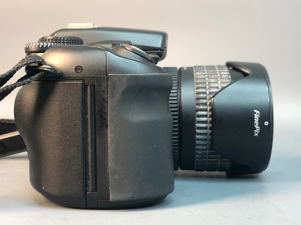 Fujifilm FinePix S9500