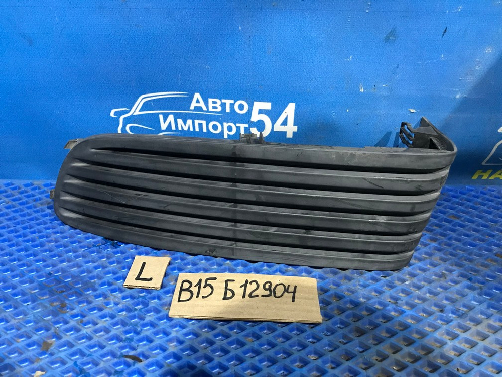 Заглушка бампера NISSAN SUNNY 2002-2004