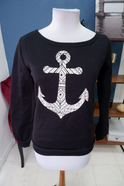 Свитшот утепленный с принтом 46 размер