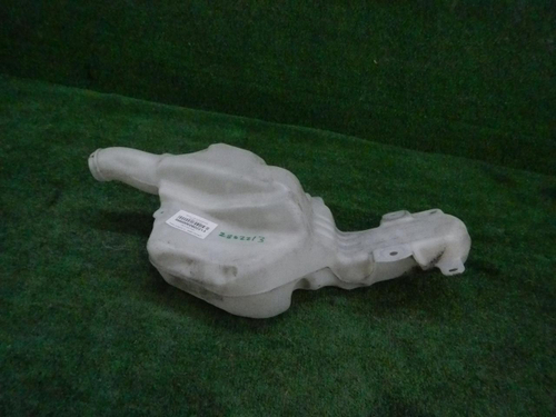 Бачок омывателя Cadillac XT5 (2016-н.в.)