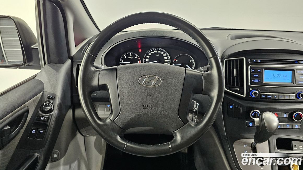 Hyundai The New Grand Starex Van 5-и местный (07.2020)