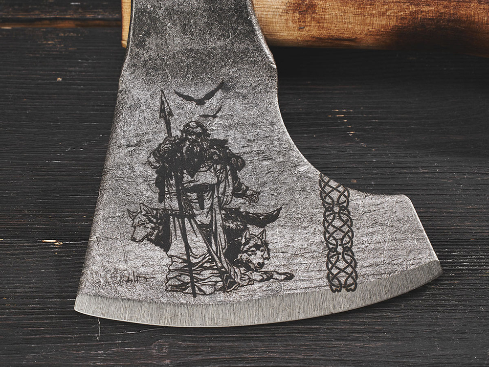 Топор "Один", рукоять комель берёзы (обжиг)