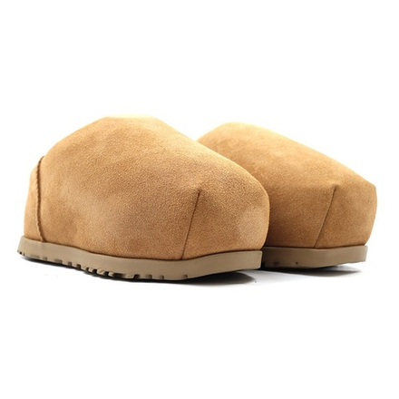 UGG Pumped Slide Chestnut