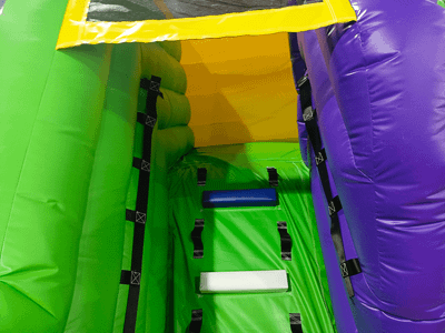 Коммерческий надувной батут «Попугайчики» с горкой, 5*4*2,8 м.