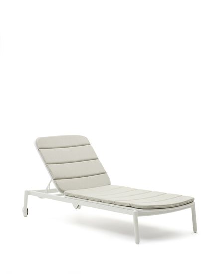 Алюминиевый шезлонг Marcona окрашенный в белый цвет Испания La Forma