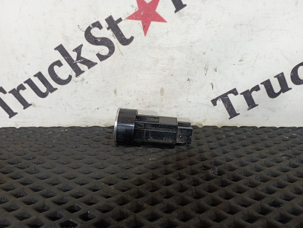 Кнопка запуска двигателя 2023г