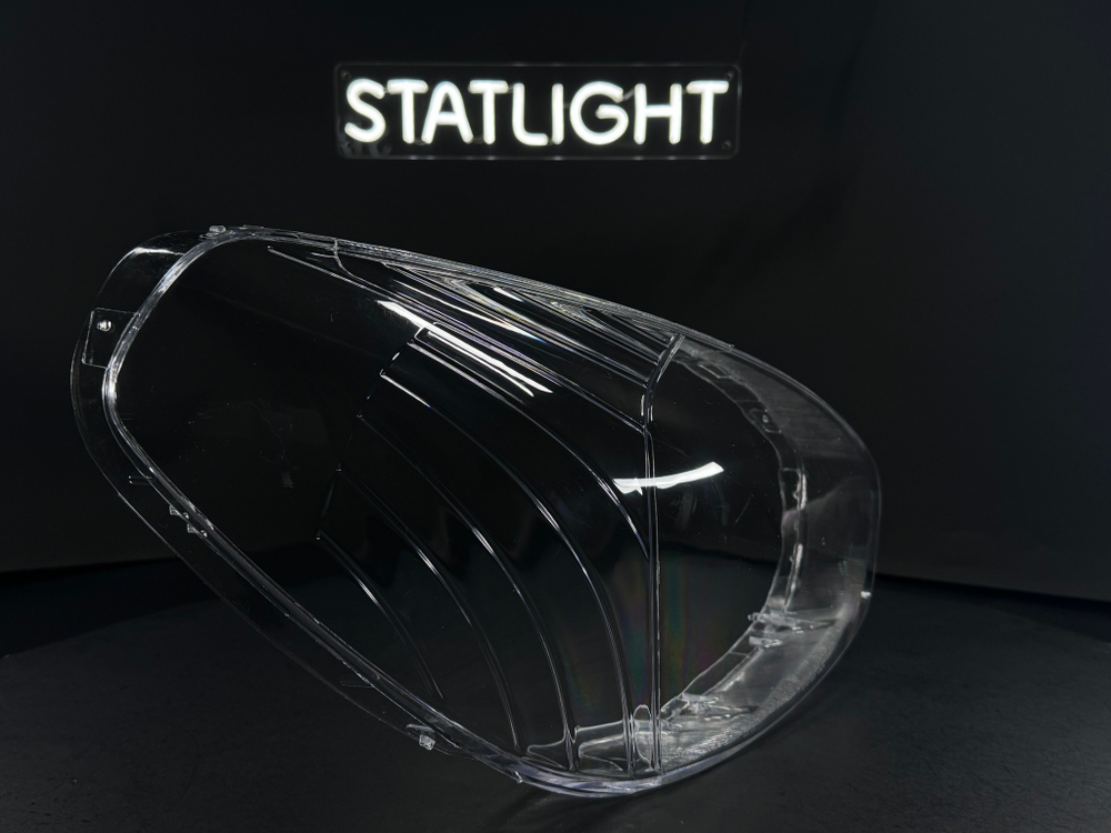 Правое стекло Hyundai Accent 3 2006-2011 / Verna 2 2005-2010