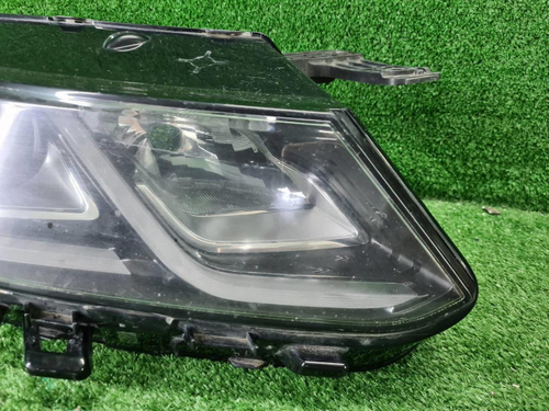 Битая Фара правая Geely Coolray (19-23) галоген