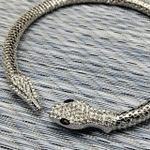 Чокер колье "Змея" серебристый металлический с кристаллами