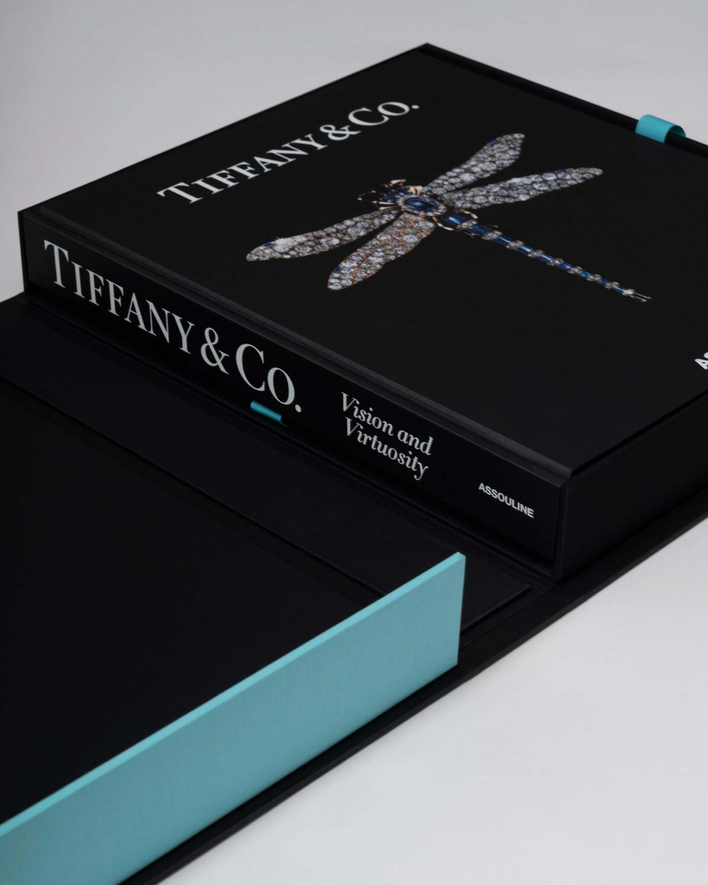 Книга интерьерная Assouline Tiffany & Co. Vision and Virtuosity