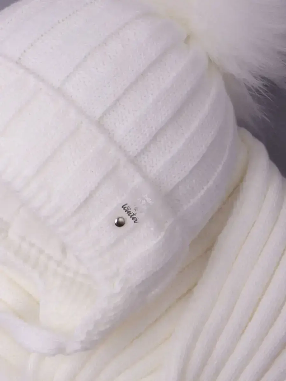 Шапка детская зимняя с помпоном и шарф