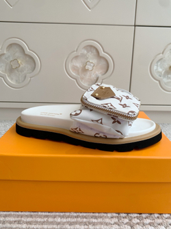 Louis Vuitton Pool Pillow Flat Comfort Mule