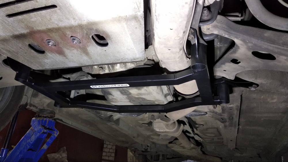 Усилитель жесткости передний нижний 4-х точечный Subaru Forester 4 SJ (ПОД ЗАКАЗ)