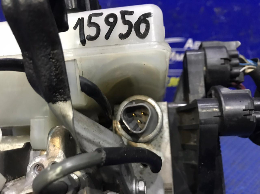 Главный тормозной цилиндр TOYOTA ARISTO 2000-2004