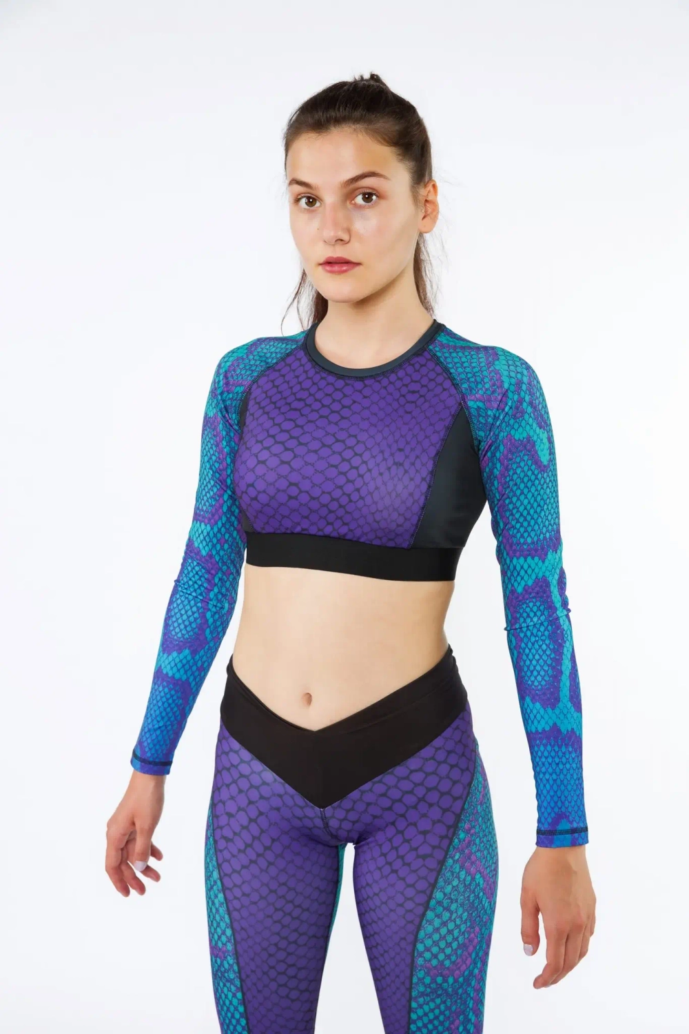 W04200L-GS230 ТОП (ЛОНГСЛИВ) SNAKE QOZA