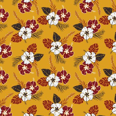 желтая ткань с цветами и пальмовыми листьями  в гавайском стиле