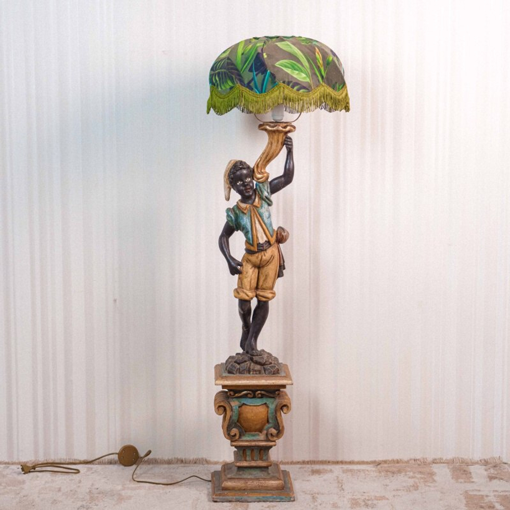 Торшер в венецианском стиле