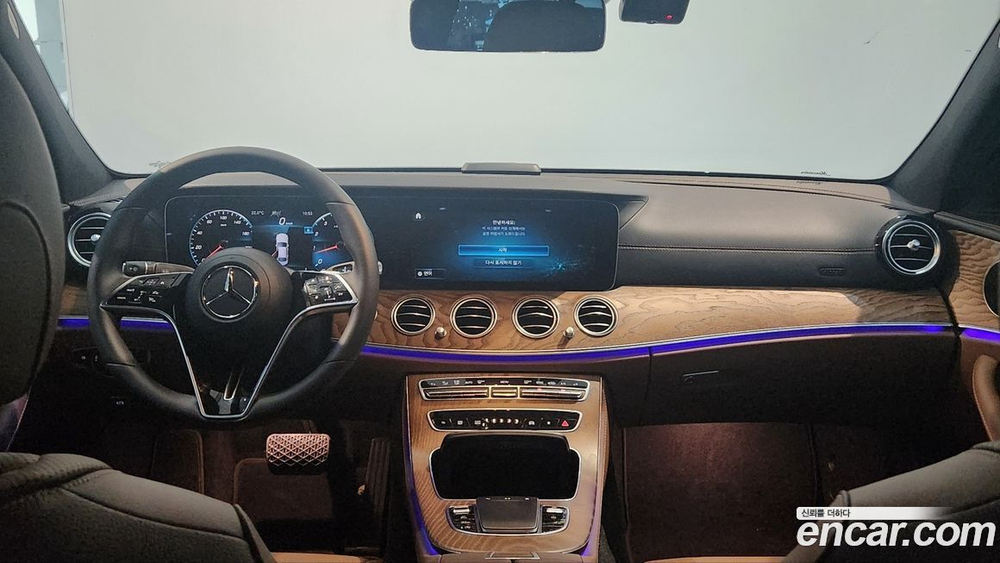 Mercedes-Benz E-Class W213 E250 Exclusive (08.2023)