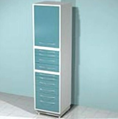 Медицинский металлический шкаф DM-77C