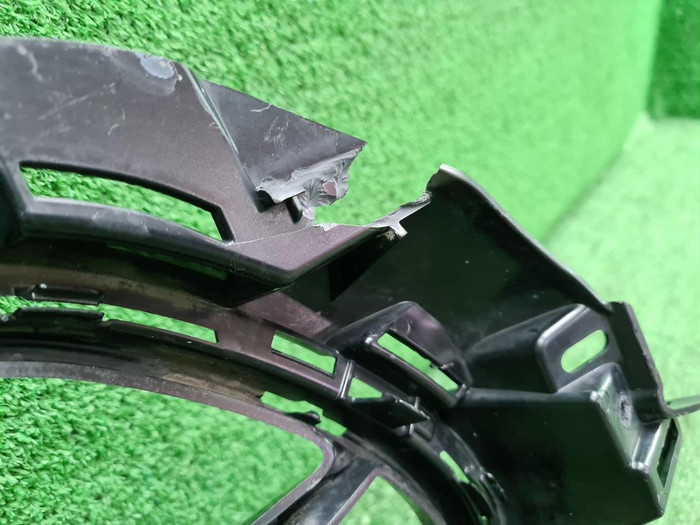 Решетка радиатора Mercedes E C238 (2020-2023)