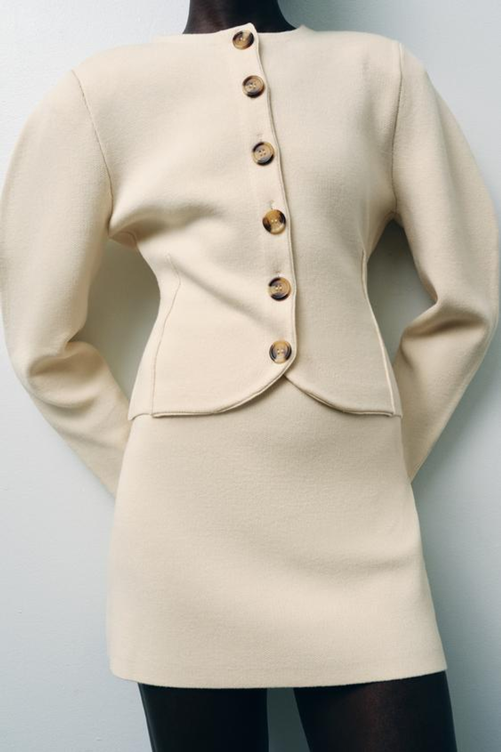 ZARA ТРИКОТАЖНАЯ МИНИ-ЮБКА, БЕЖЕВЫЙ