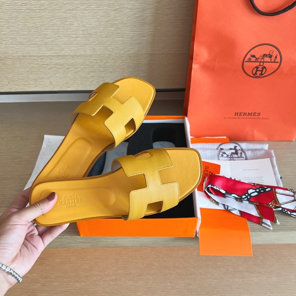 Hermes Oran Sandal