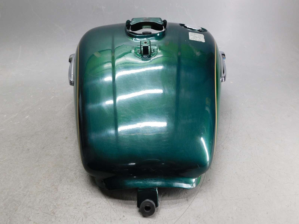 Бак топливный Kawasaki Vulcan 1500 VN1500 Classic Tourer 033907