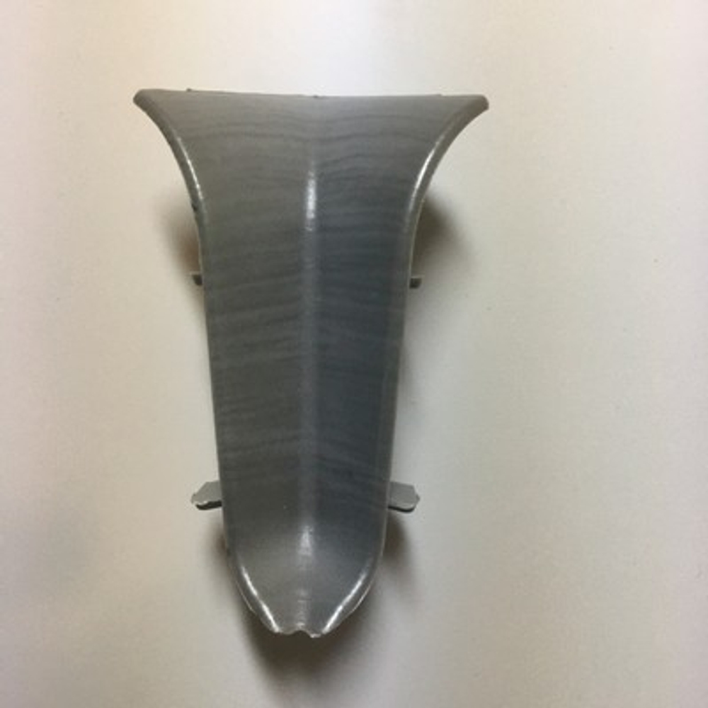 Внутр. угол к плинтусу "Cezar" 401 Алюм. текст.