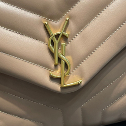 Saint Laurent Loulou 32 cm