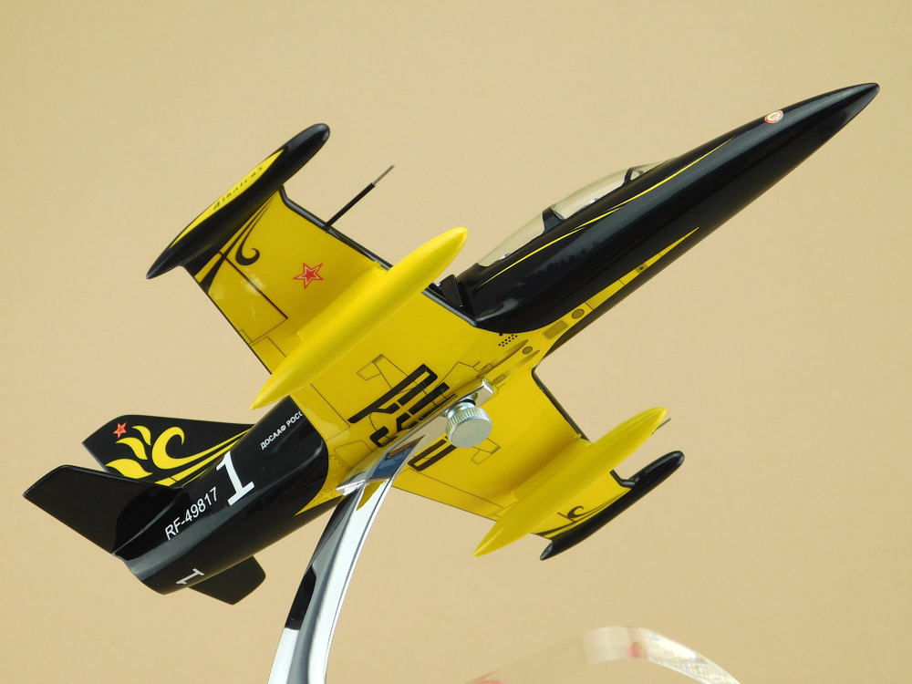 Модель самолета L-39 (М1:48, "Русь", 01)