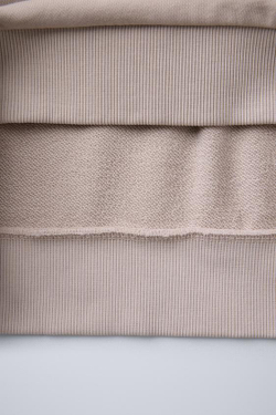 ZARA ТОЛСТОВКА ПОЛО С НАШИВКОЙ, ЭКРЮ