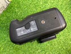 Nikon D2H (70.000 кадров) Покупка/Продажа