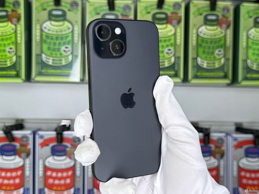 iPhone 15, 256 ГБ, SIM + eSIM б/у