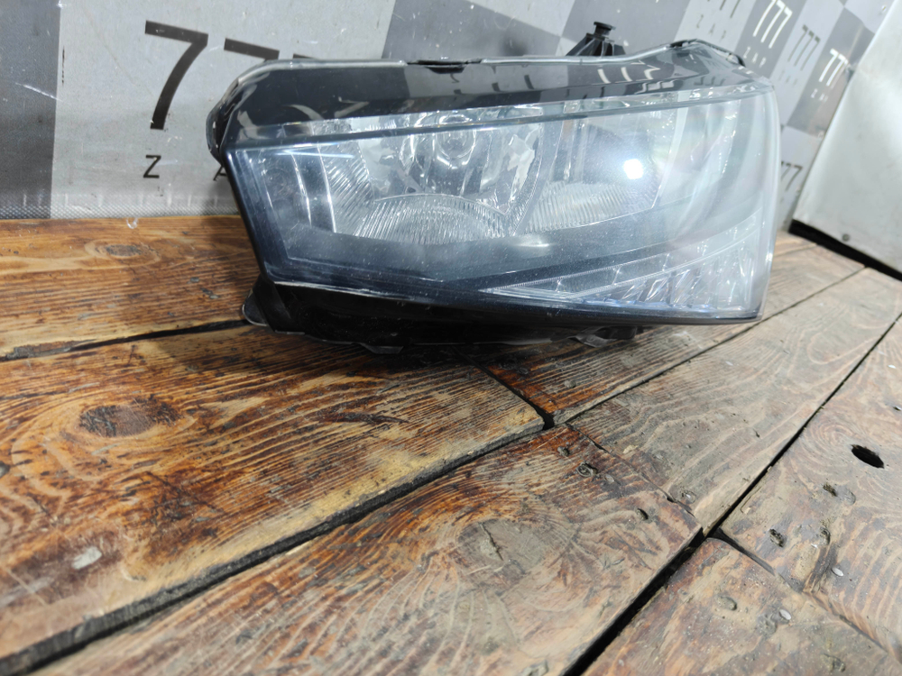 Фара левая LED Skoda Rapid 2 20-нв Б/У Оригинал 60U941019