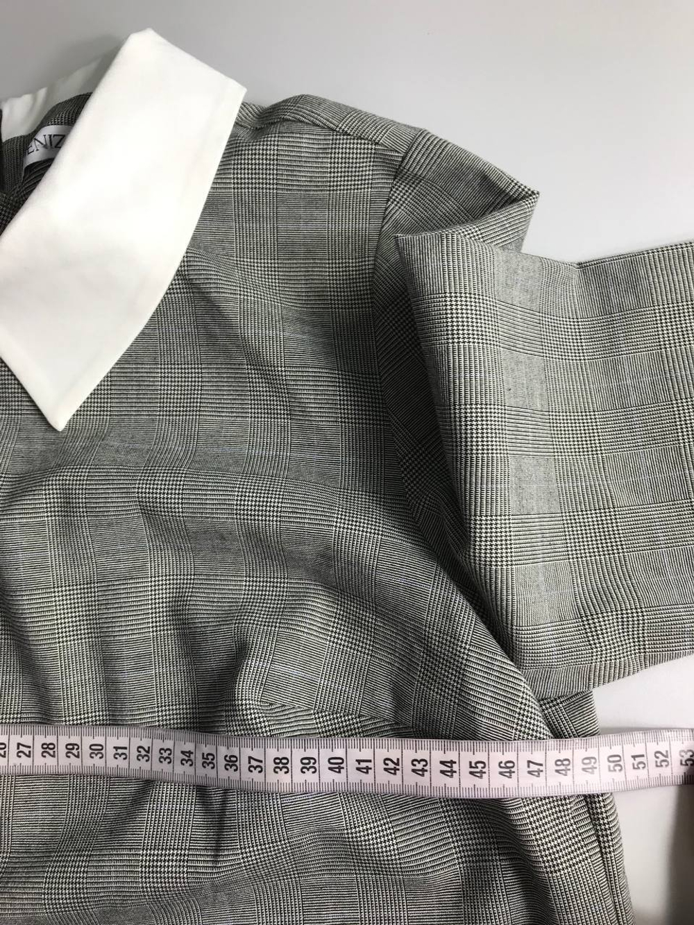 Платье DENIZA со строгим воротничком 50 размер, новое