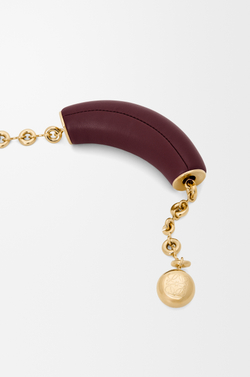 Loewe Средняя сумка-мешок Squeeze из мягкой кожи ягненка наппа, бургунди