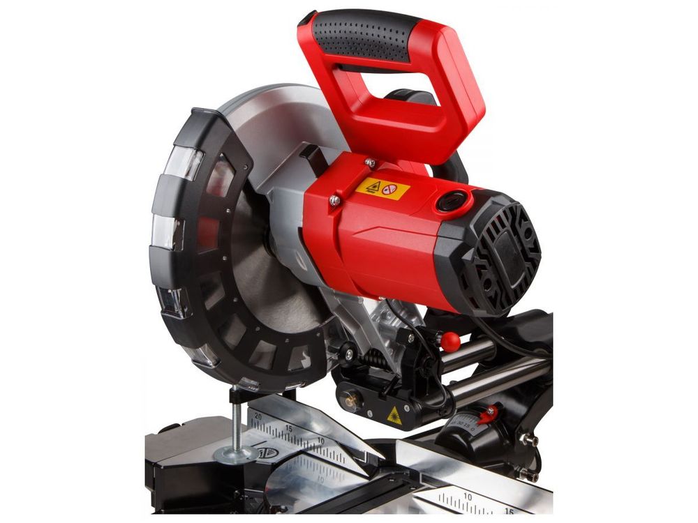 Торцовочная пила WORTEX MS 2520-1 LMO