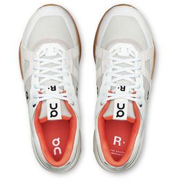 Мужские теннисные кроссовки On The Roger Clubhouse Pro - ivory/flame
