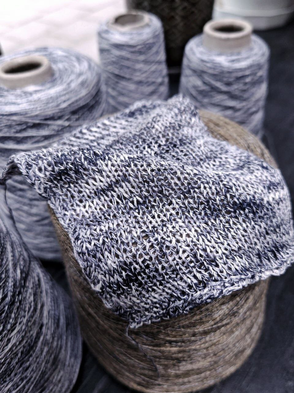 Итальянская бобинная пряжа от производителя Luxury Selection By Ri. Go art. Lino 2/26, Состав 100% Лен, Длина 1300м/ 100грамм