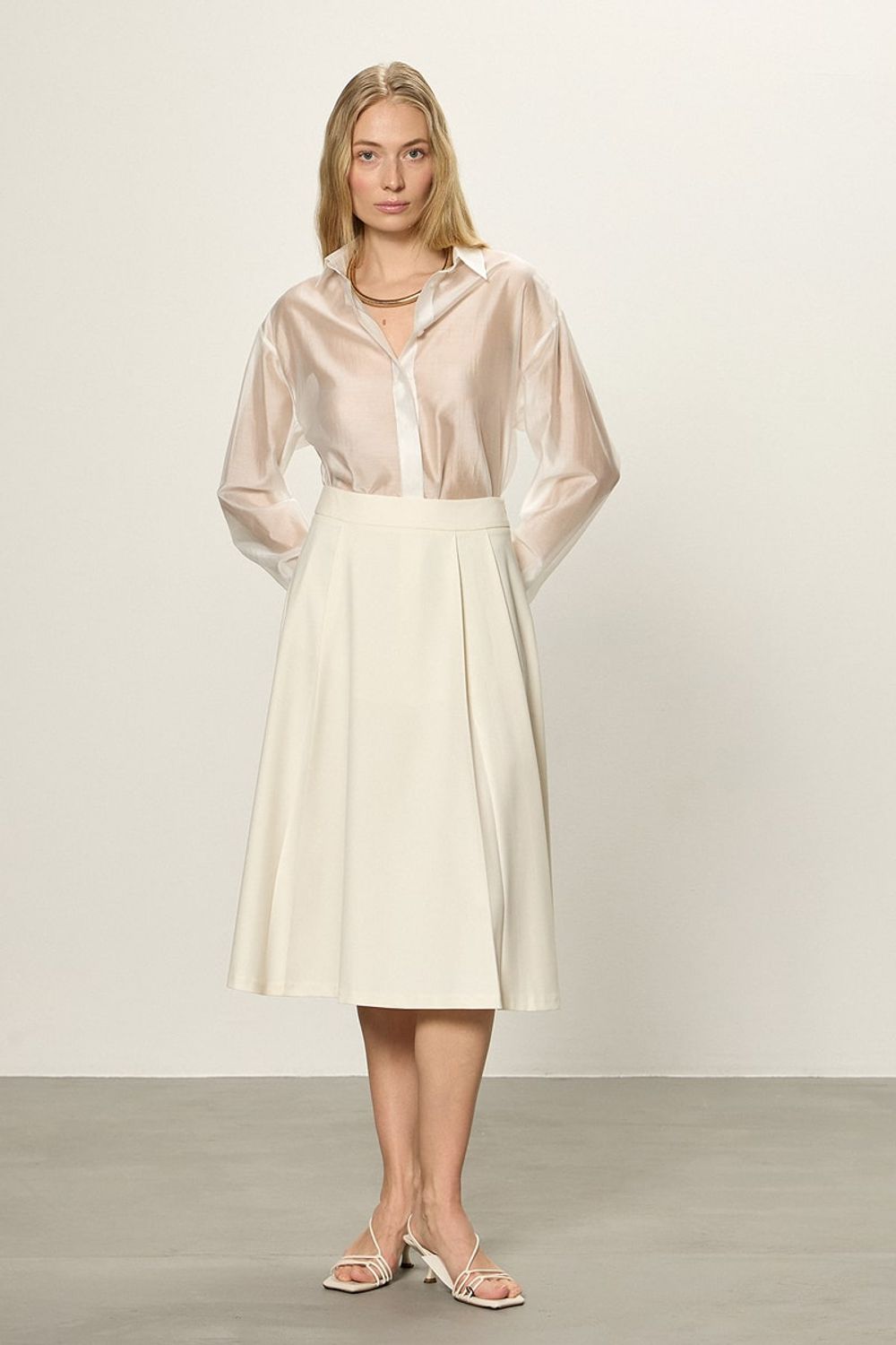 Юбка со складками молочная вискоза