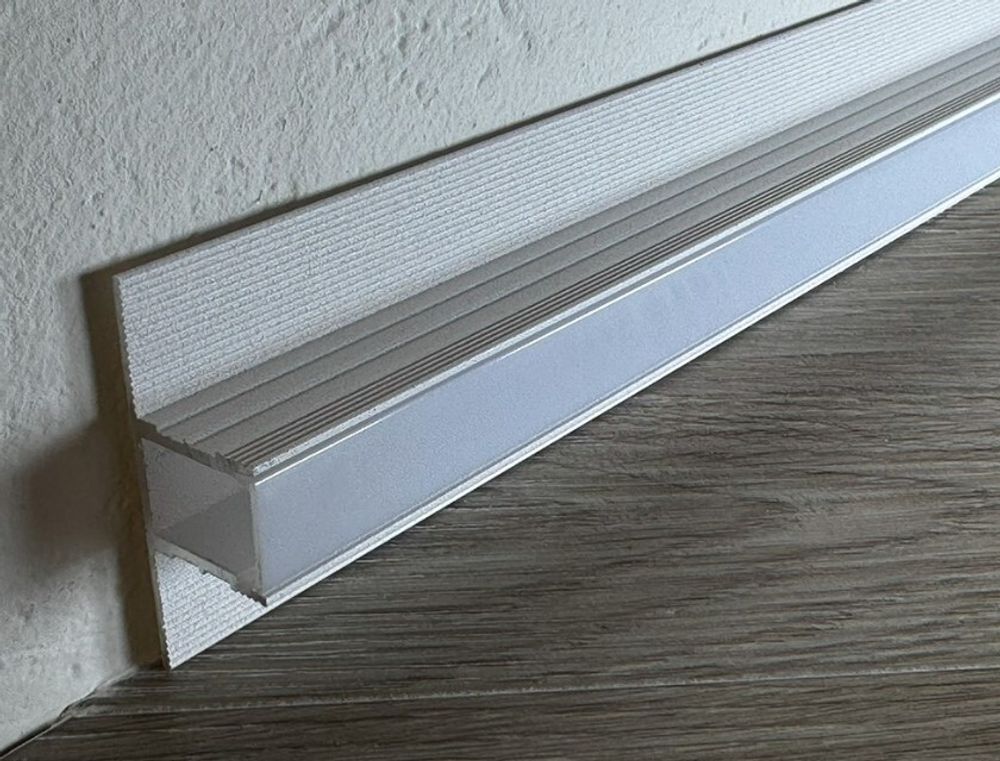 Декоративный стеновой профиль Pro Design 534 белый, 2700x45x17,5 мм