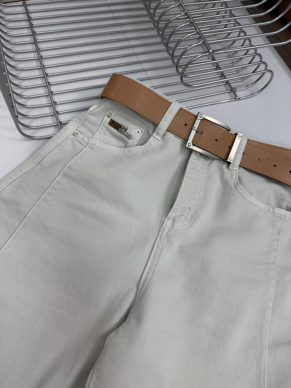 Брюки джинсовые женские арт. 8739-3 цвет "бежевый"