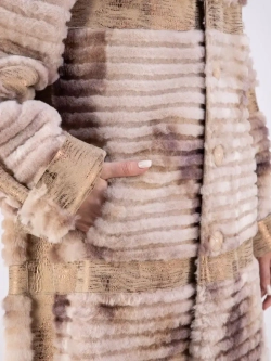 Дубленка зимняя длинная с капюшоном оверсайз