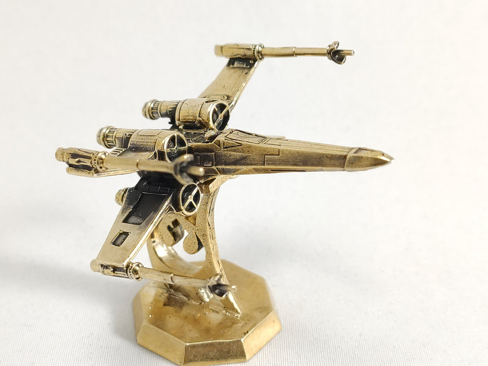 Статуэтка. X-Wing (отдельная подставка)