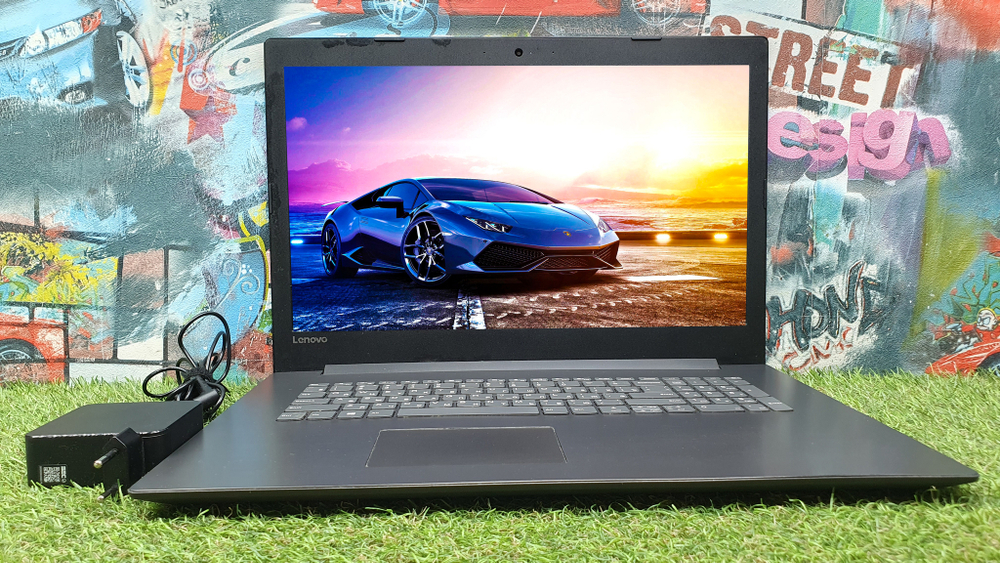 Ноутбук Lenovo AMD A6 /4 Gb/R530 2 Гб/Ideapad 330-17AST 81D7001SRU/Windows 10