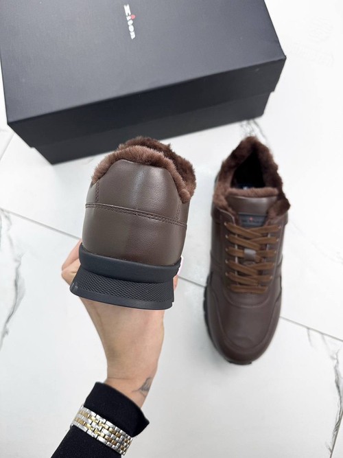 Кроссовки Kiton