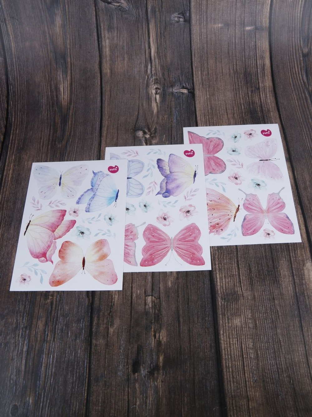 Наклейки бабочки акварельные для декорирования интерьера