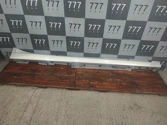 Накладка порога правого Lexus ES 7 18-нв Б/У Оригинал 7585133916